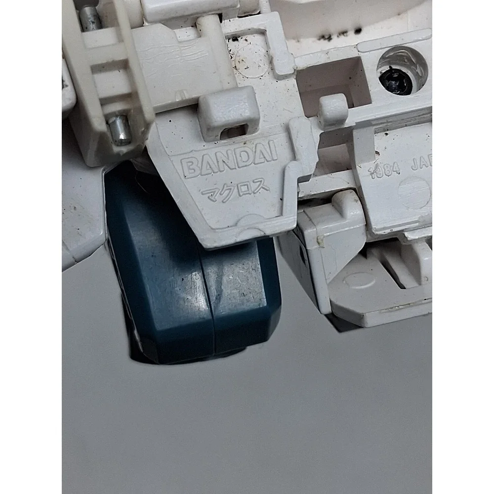 Bandai Super Dimension Fortress Macross Super Valkyrie VF-1S In Good Shape. V